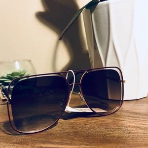 Big Frame Teardrop Sunglasses•Brown/Gold